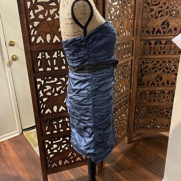 BCBG MAXAZRIA Strapless Blue Dress - Picture 5 of 7
